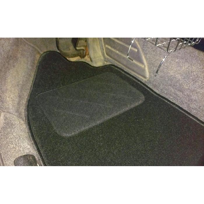 Carpet floor mats black (4-part)