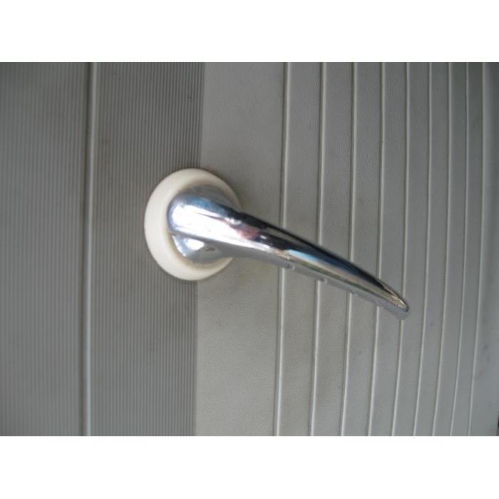 Door inner handle chrome (standard) (each)