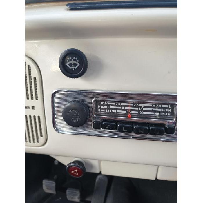 Wiper switch knob including windscreen washer push button