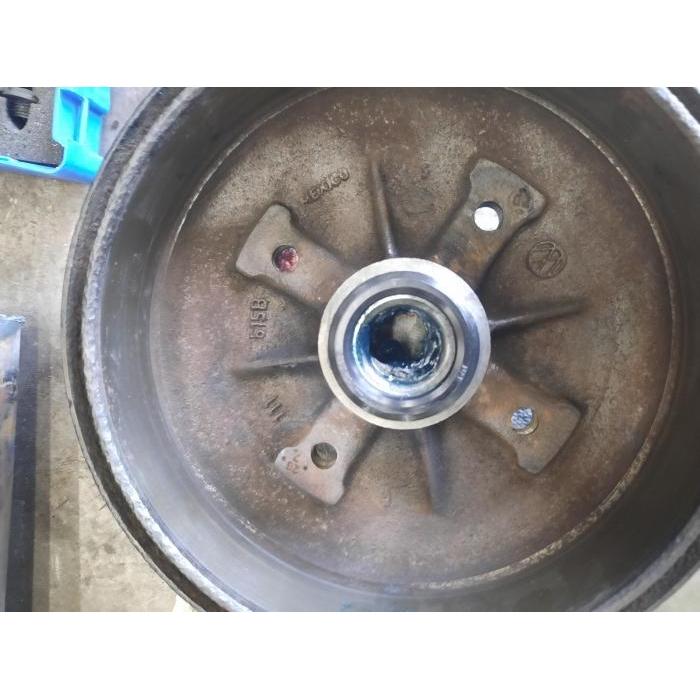 Joint d'tanchit de roue avant avec freins  tambour (la pice)
