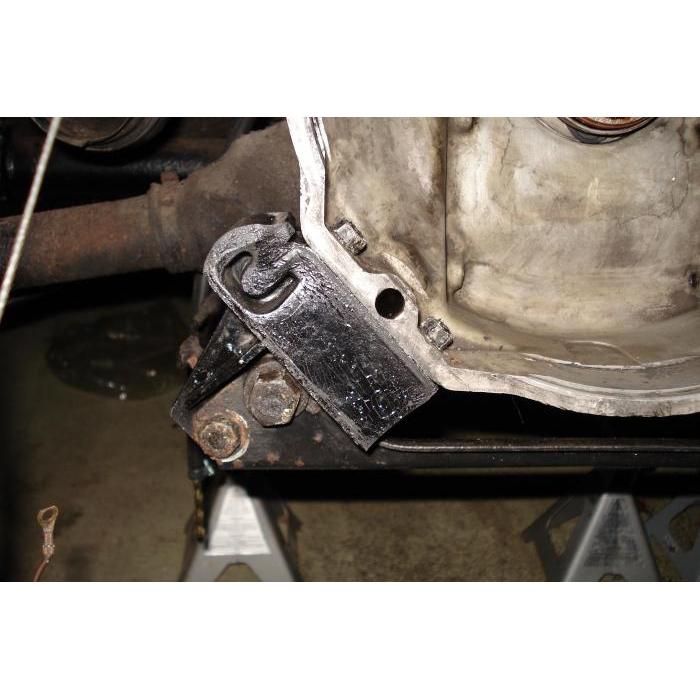 Transmission/engine mount rear left