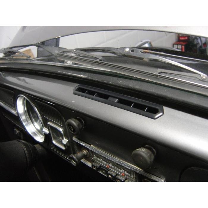 Centre dash fresh air vent for vehicles without dash cover
