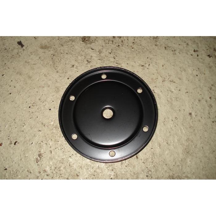 Sump plate with oil drain plug hole 