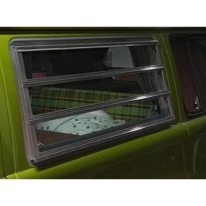 Window seal for Westfalia louvred side window