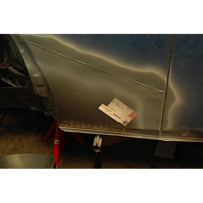 Rear quarter section high right (The color and/or treatment of the sheet metal part may differ from the picture)