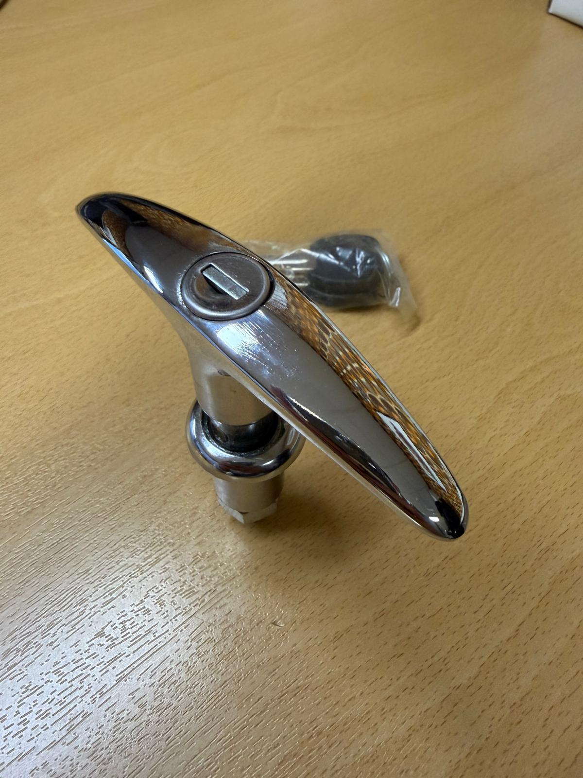 Motorlockslås med nycklar - Andra chansen