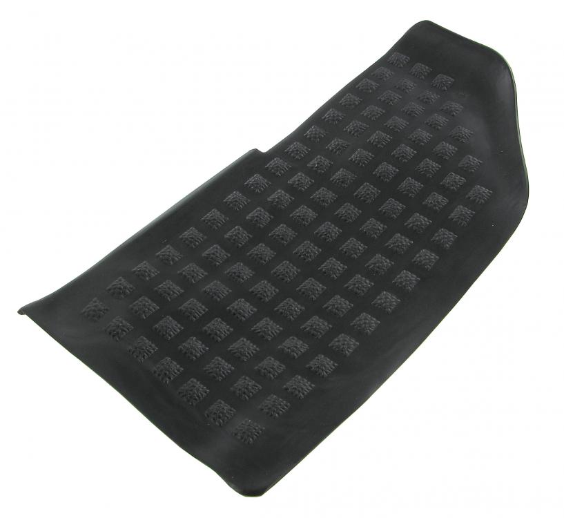 Etuoven aukon askelman kumimatto, vasen