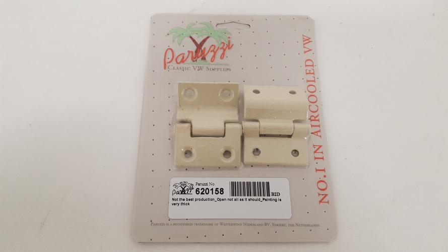 Engine- or side cargo storage compartment lid hings (per pair) 20158 second chance Kwalitatief mindere productie Openen niet allemaal zoals het hoort Lak laag is erg dik