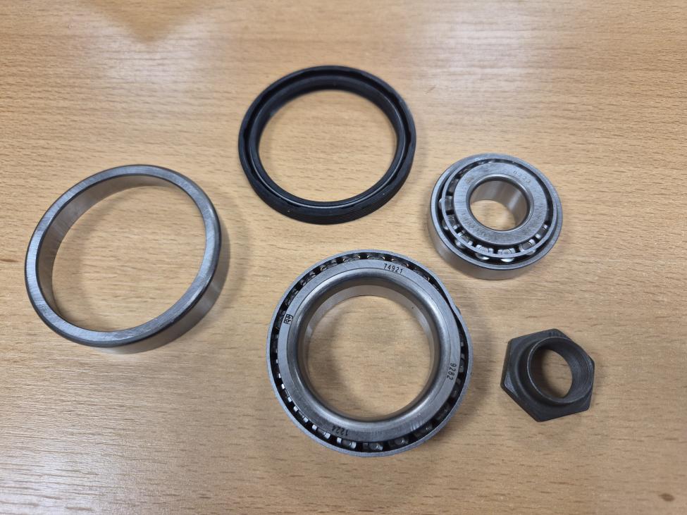 Front wheel bearing kit (per side) 71361 second chance