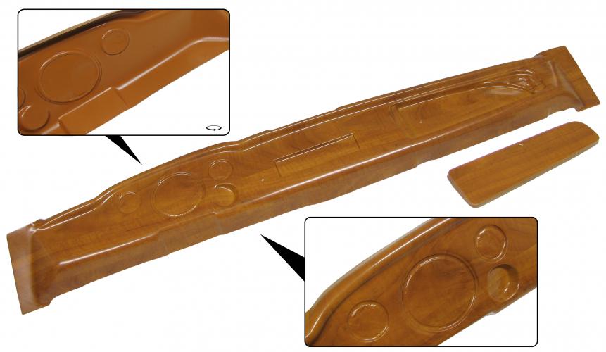Kojelaudan etupuoli, mukaan lukien hansikaslokeron puunsuikaleet