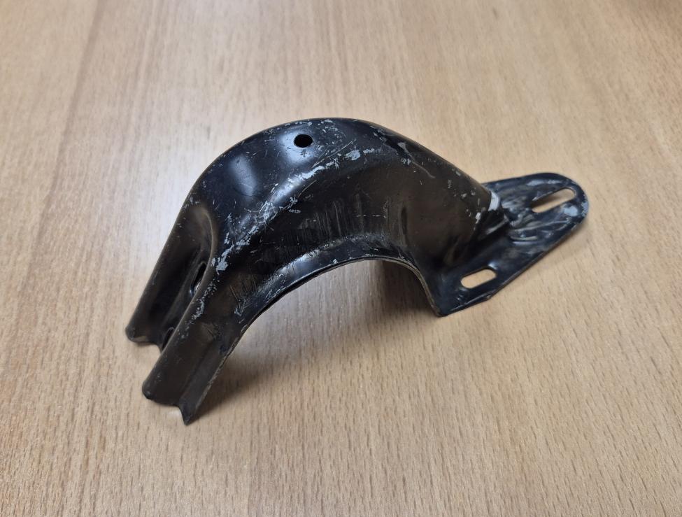 Black engine lid hinges 2298 second chance