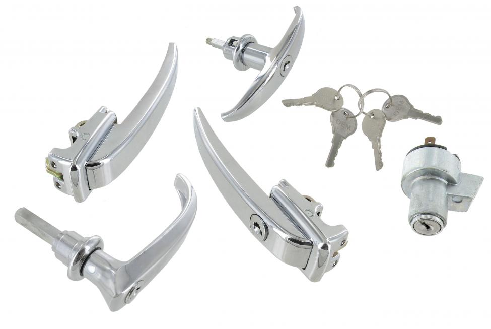 Ovenkahvat, parioven kahva, takaluukun lukko ja virtalukko, samalla avaimella