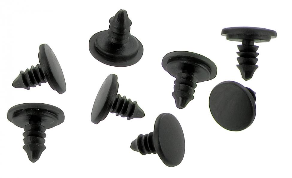 Tavaraluukun tai ohjaamon parioven saranatulpat