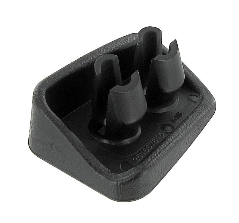 A-pilarin kahvakuulakkeen aluskatteen alapuoli satiinimusta