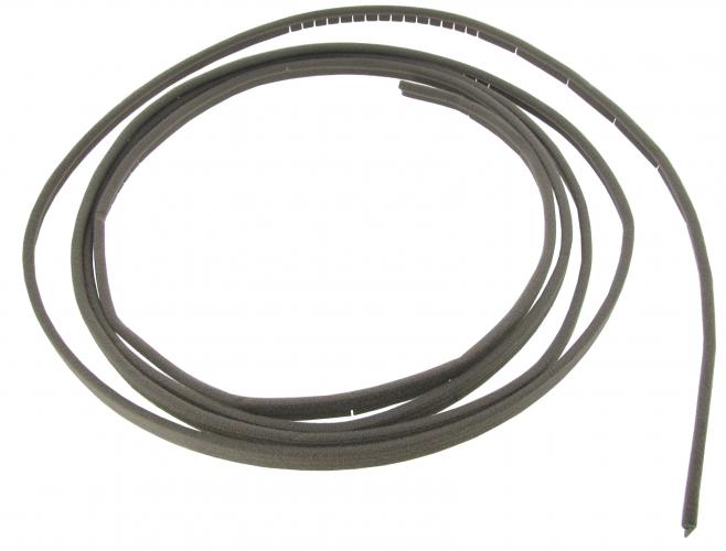 Kattoluukun tiiviste (isoon liukuvaan matkustamon kattoluukkuun)