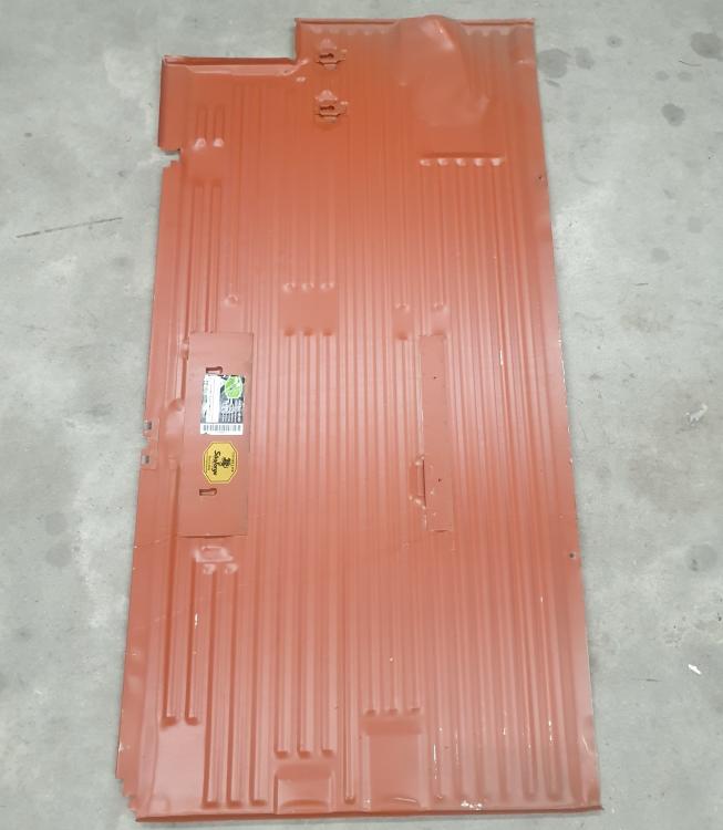 Cargo floor pan right