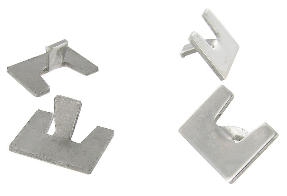 Rekisterikilven kotelon kiinnikkeet