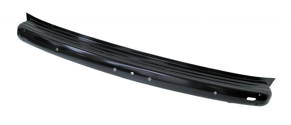 Muodonmuutospaneeli etupuskurin takana