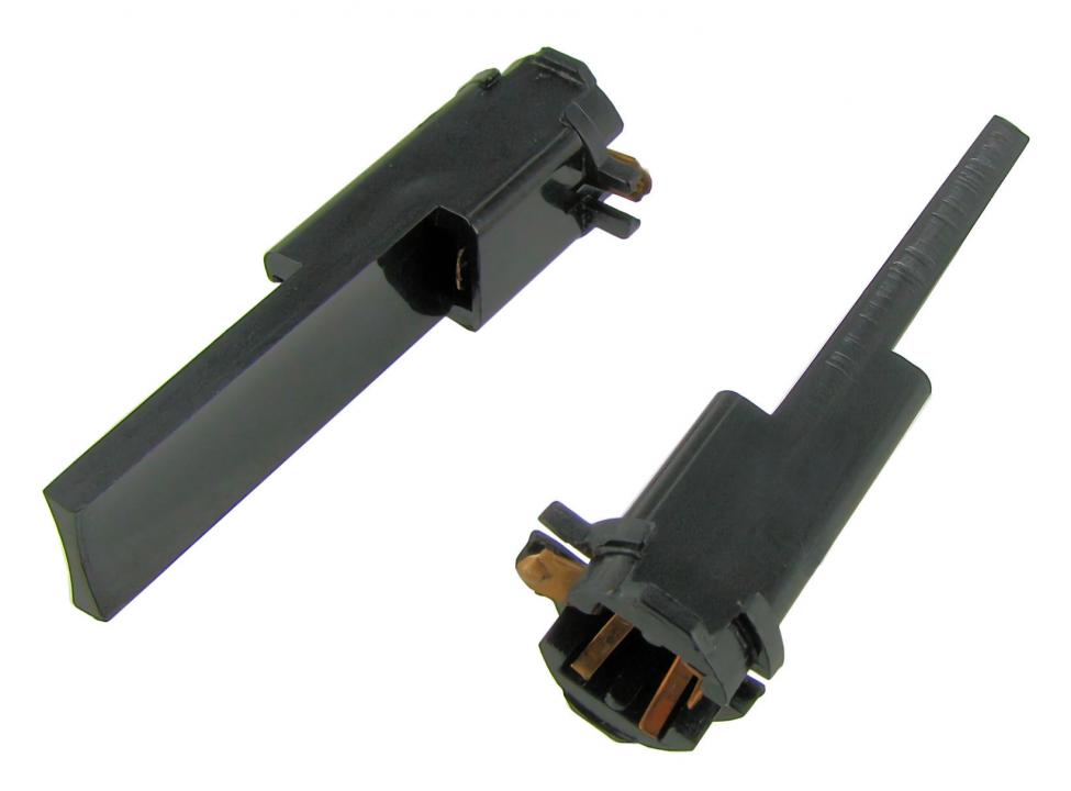 Kytkinlampun pistorasia