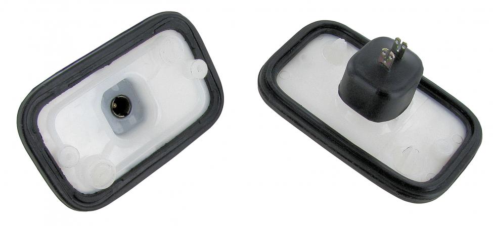 Sivuheijastimen polttimonpidin, jossa on tiiviste takana