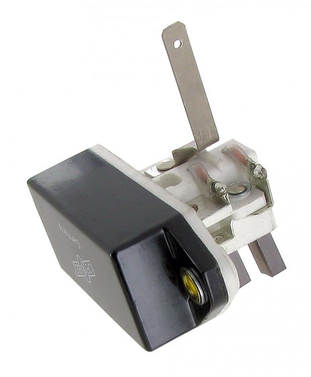 Lataussäädin 12V, vaihtovirta