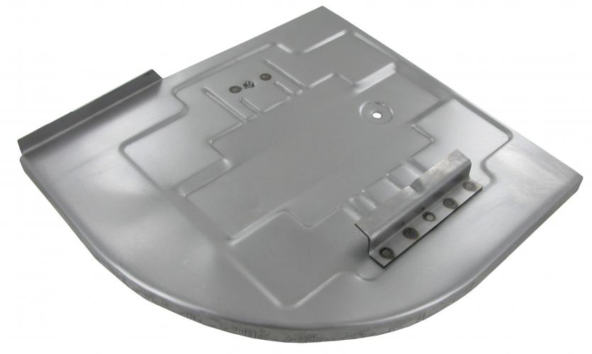 Takanurkan pohja, akun kiinnikkeillä, oikea (12V akulle)