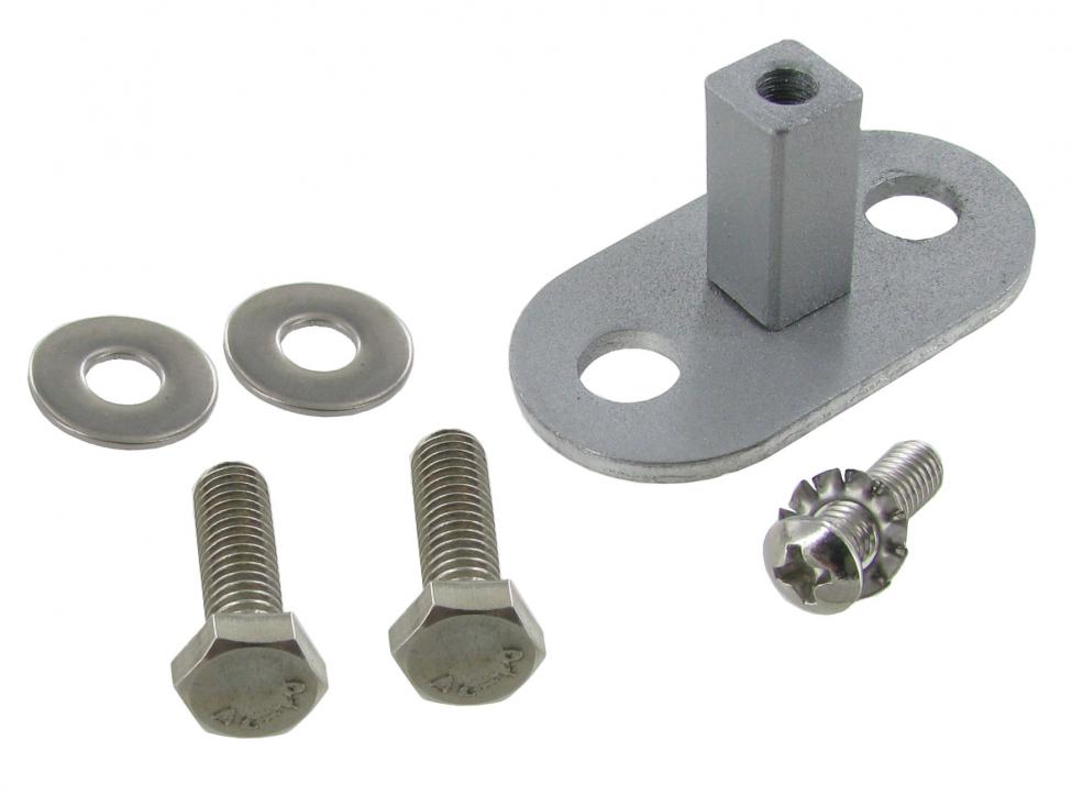 Liukuoven vetokahvan kiinnike