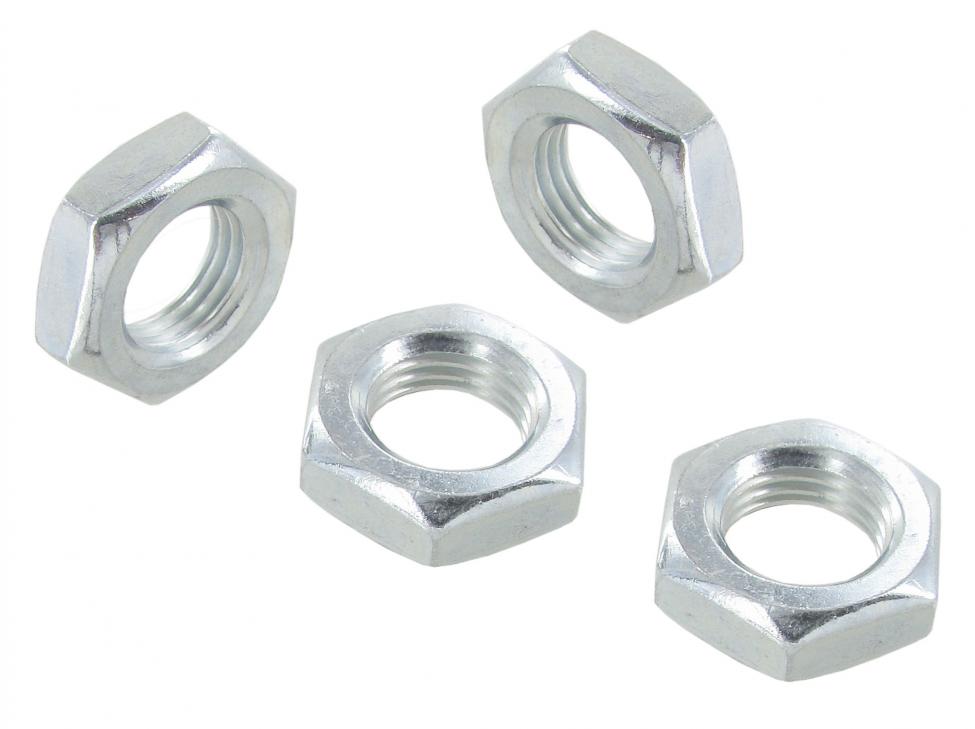 Etuakselin säätöpultin lukkomutterit Puma-tyyliseen madallusjärjestelmään