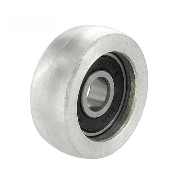 Liukuoven alaohjurin rulla