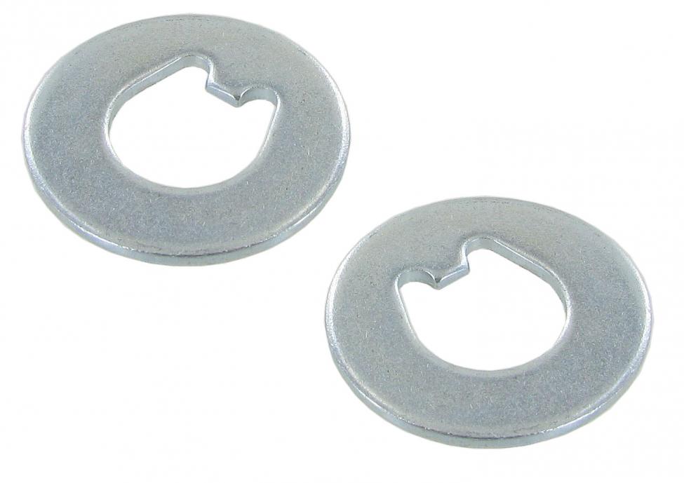 Etupyörän laakerin tiukkuuden säätölaatta