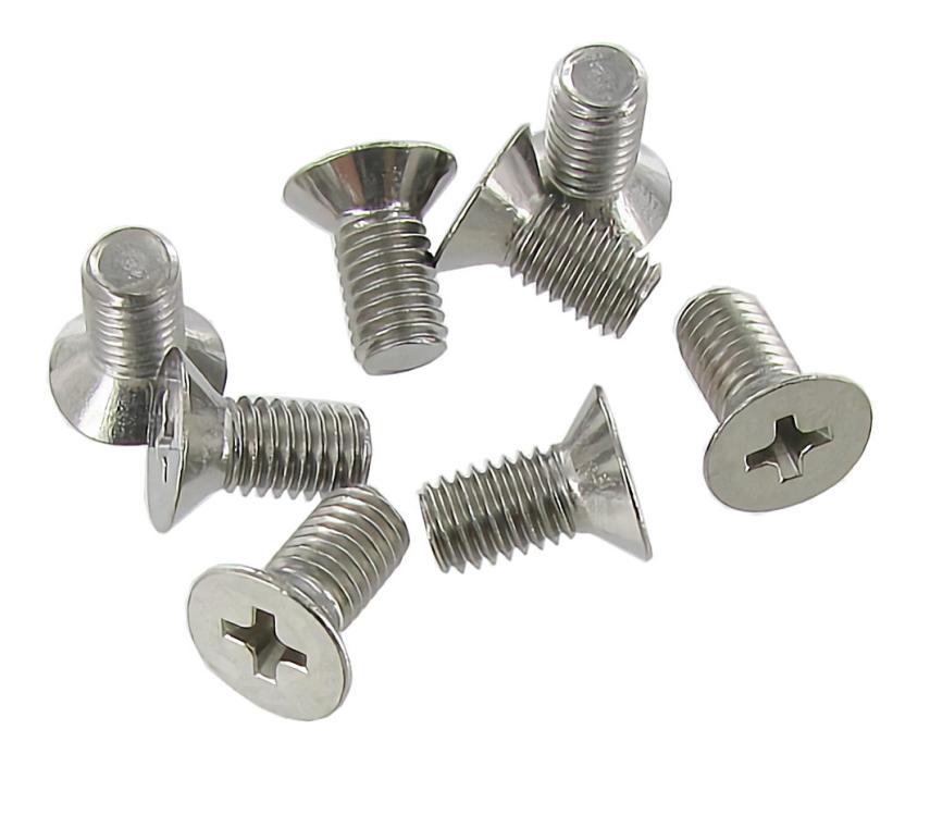 M5 uppokantainen ristipääruuvi