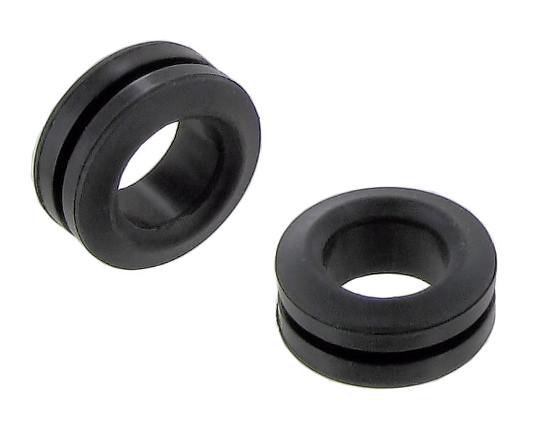 Pyyhkijän akseleiden läpivientikumit