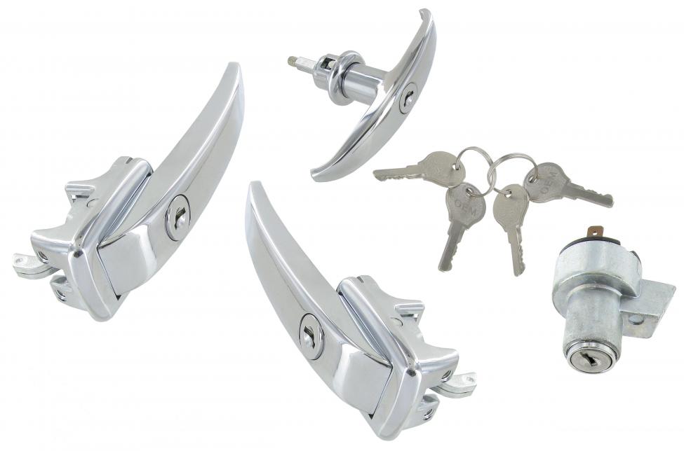 Ovenkahvat, virtalukko ja takaluukun lukko, samalla avaimella