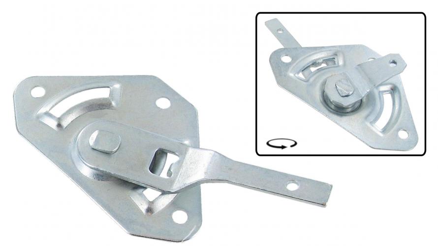 Abertura do trinco da tampa da bagageira