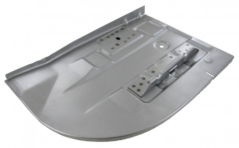 Takanurkan pohja, akun kiinnikkeillä, oikea