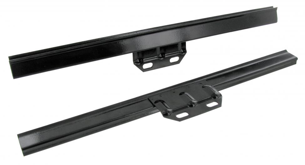 Sivuikkunan kiinnityskourut