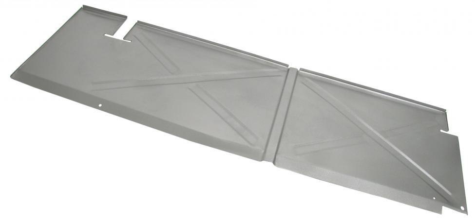 Alustan vahvikepelti helmakotelon ja runkopalkin väliin, oikea