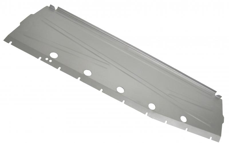 Alustan vahvikepelti helmakotelon ja runkopalkin väliin, vasen