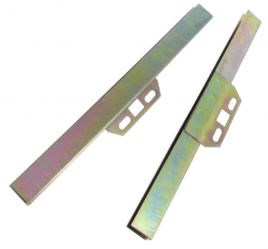 Sivuikkunan kiinnityskourut