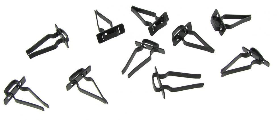 Agrafes sur pertuis/cadre de glace de porte