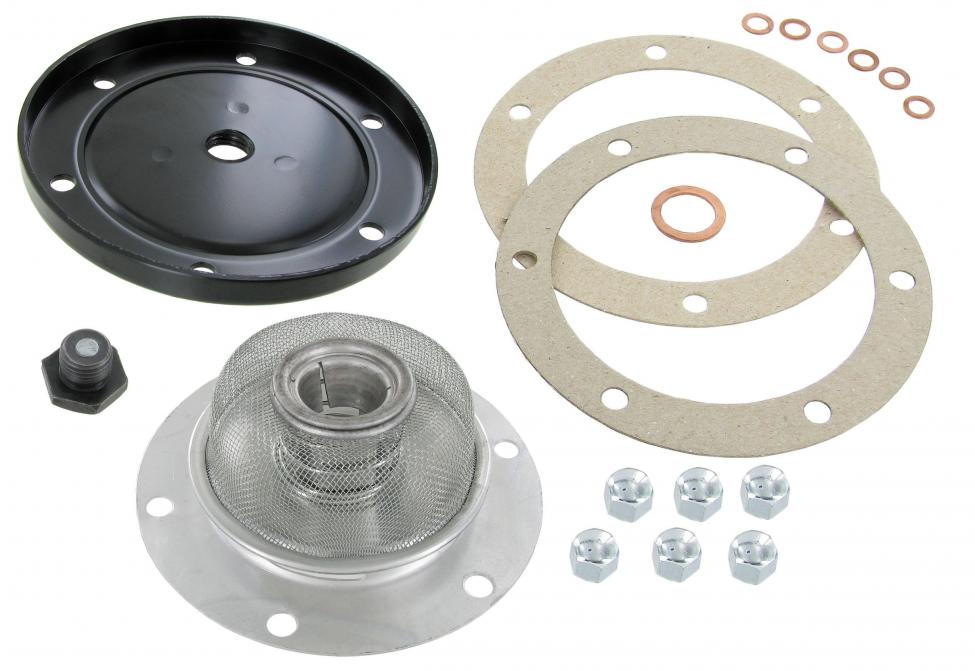 Musta öljypohjan kansi sihteineen, tiivisteineen ja kiinnitysmuttereineen, magneettisella öljypropulla