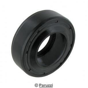 Main drive shaft oil seal