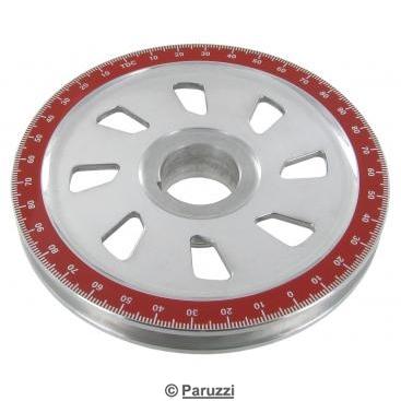 Aluminum crankshaft pulley with a red edge and engraved grading