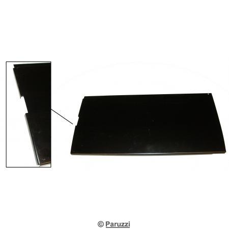 Cargo door outer panel underside rear door