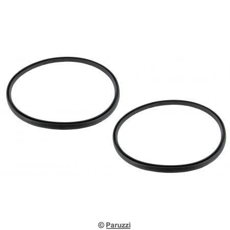 Rubber afdichting tussen richtingaangever lens, lamphouder en carrosserie (per paar)
