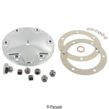 Heavy duty aluminum sump plate with oil drain plug