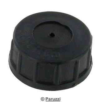 Cap brake fluid reservoir