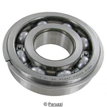 Rear wheel bearing for vehicles with a swing axle