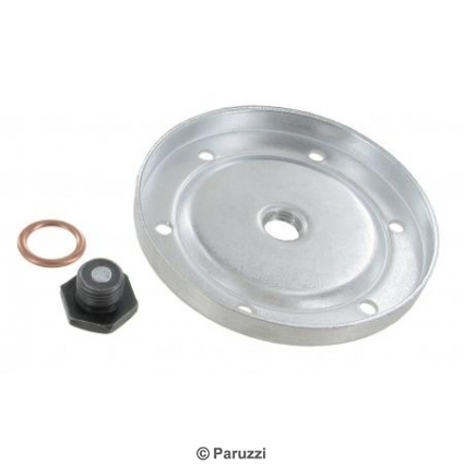 Sump plate with magnetic oil drain plug