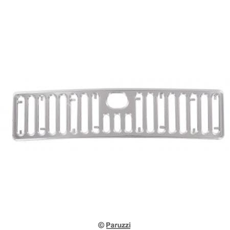 Grilles en aluminium en dessous du pare-brise
